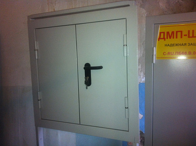 Противопожарный стальной люк типа EI 60 стенной