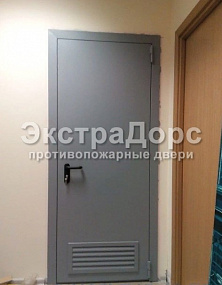 Противопожарные двери с решеткой от производителя в Сергиев посаде  купить